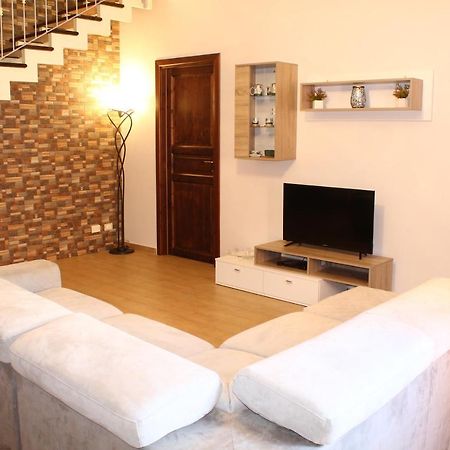 קאריני Villa Marchele מראה חיצוני תמונה