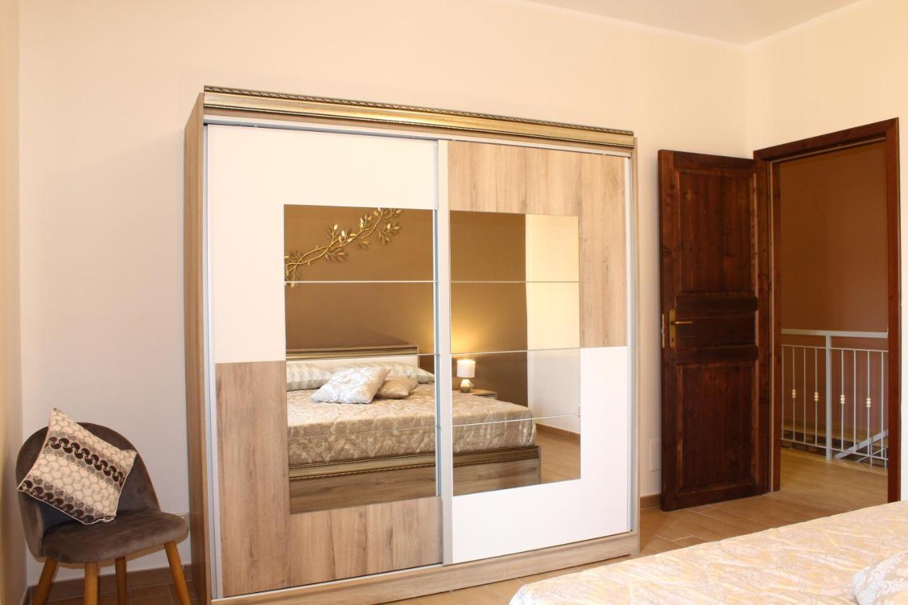קאריני Villa Marchele מראה חיצוני תמונה